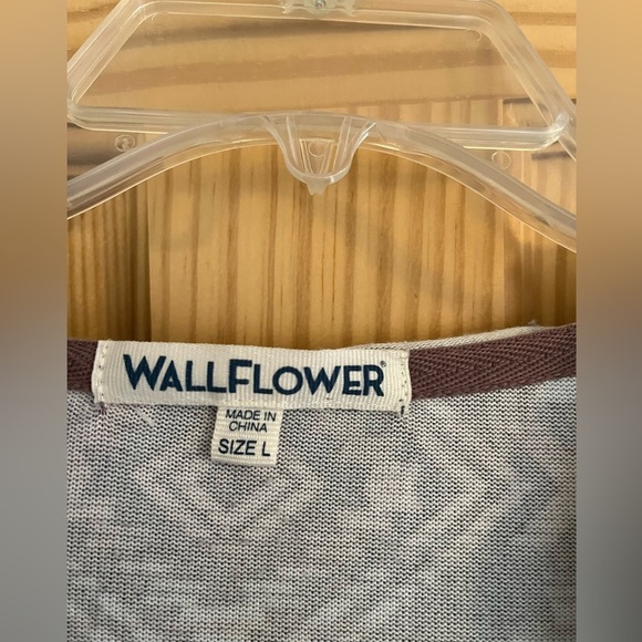 Wallflower Southwestern Blue Pink and Purple Hoodie Size Large - Picture 6 of 7